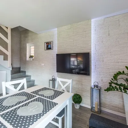 Domek Nad Jeziorem Nr 6 Villa *